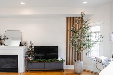 663 E 7th St unit 3, Boston, MA 02127 - photo 2