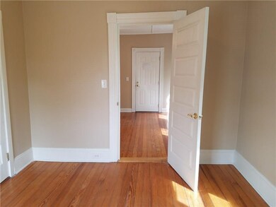 3 Bay View Ave unit 5, Bristol, RI 02809 - photo 6