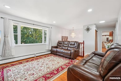 145 Catherine Ave, Mahwah, NJ 07430 - photo 7