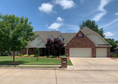 103 S Forest Ridge Blvd, Broken Arrow, OK 74014 - photo 4