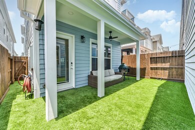 438 W 26th St, Houston, TX 77008 - photo 5