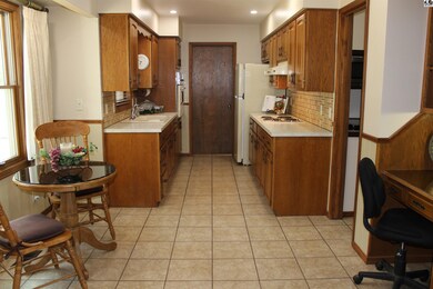 Overview of the kitchen.