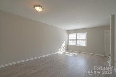 4624 Old Lantern Way unit 12, Charlotte, NC 28212 - photo 5