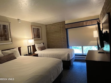 1104 guest bed
