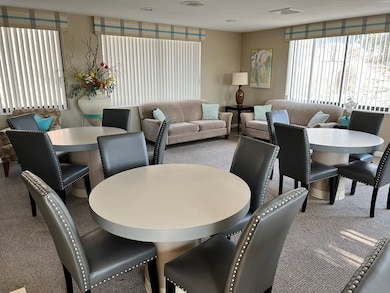 1002 Paradise Rd unit 2D, Swampscott, MA 01907 - photo 5