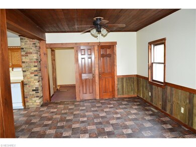 Plenty of space for a large Dining Table