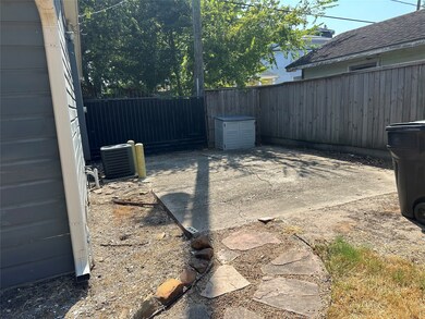 436 Arlington St, Houston, TX 77007 - photo 6