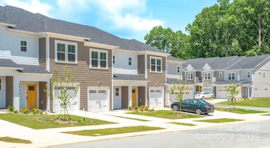 9100 Bluedale Rd unit The Perserve, Charlotte, NC 28216 - photo 2