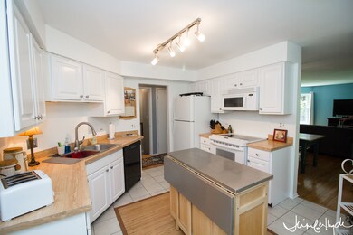 951 Interloch Ct unit 81, Algonquin, IL 60102 - photo 5