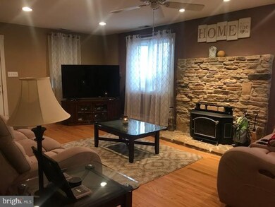 2406 Lodge Forest Dr, Sparrows Point, MD 21219 - photo 2