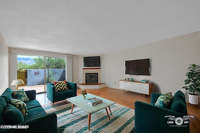 24_Living Room 0004 vs