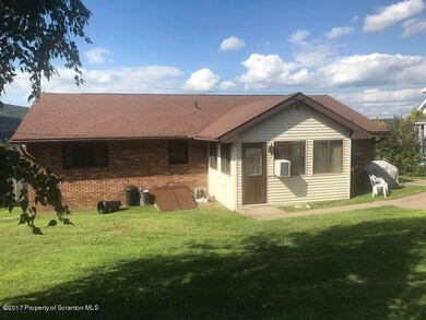 78 W Palm St, Olyphant, PA 18447 - photo 2