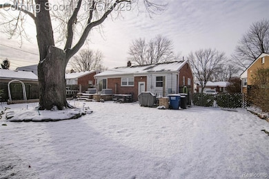 7332 E Frumin Ct, Westland, MI 48185 - photo 2