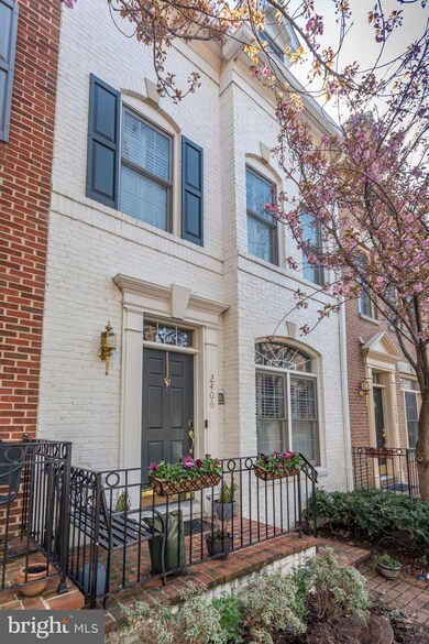 2406 13th Ct N, Arlington, VA 22201 - photo 2