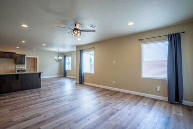 Great Room Kitchen Dining 1173