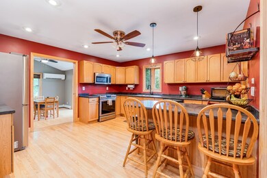 33 Camp St, Barre, VT 05641 - photo 4