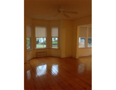 22 Walnut Place, Newton, MA 02460 - photo 4