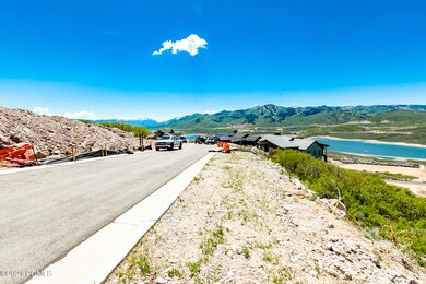 4_Land_high_3692378