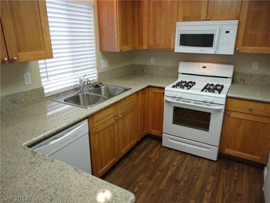 7410 Tuckaway Harbor St, Las Vegas, NV 89139 - photo 4