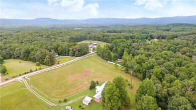 547 Pine Mountain Rd unit Tamassee, Tamassee, SC 29686 - photo 6