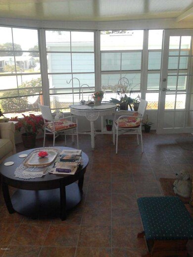 Front Florida room
