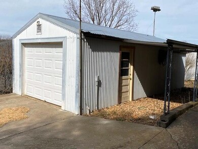 11116 State Highway 39, Aurora, MO 65605 - photo 2