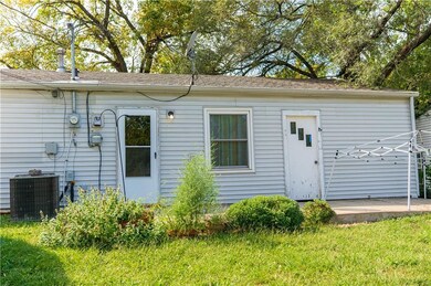 1736 Brook St, Lawrence, KS 66044 - photo 5