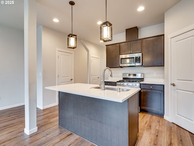 404 NE 71st St, Vancouver, WA 98665 - photo 5