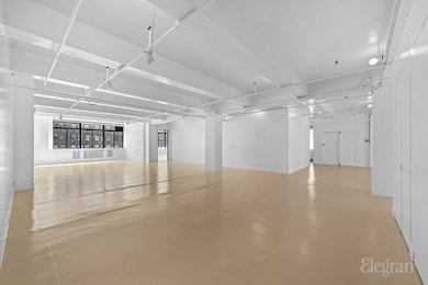 360 W 36th St unit 9, New York, NY 10018 - photo 2