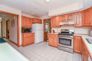 1 Grover Rd, Ashland, MA 01721 - photo 5