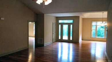 7 Brown Farm Rd, Hendersonville, NC 28792 - photo 5