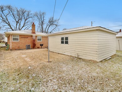 1933 Ash St, Des Plaines, IL 60018 - photo 6