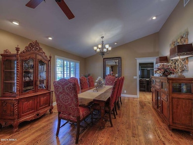007_Dining Room