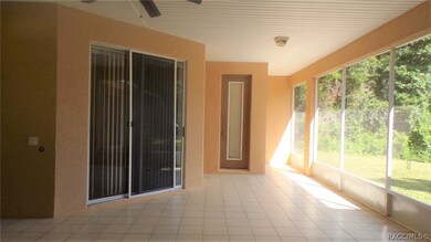 Screen porch/breezeway