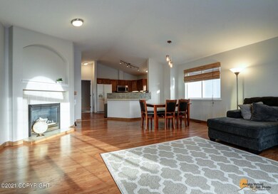 Great Room w/ Fireplace