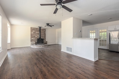 808 Dover Rd, West Memphis, AR 72301 - photo 3