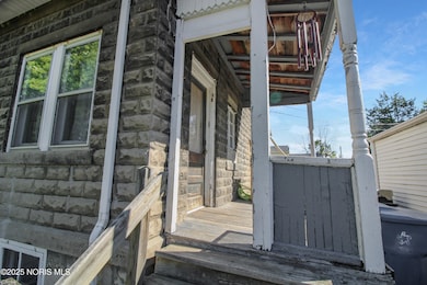 229 W 4th St, Port Clinton, OH 43452 - photo 4