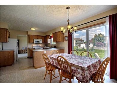 320 Nutmeg Ct, Circleville, OH 43113 - photo 6