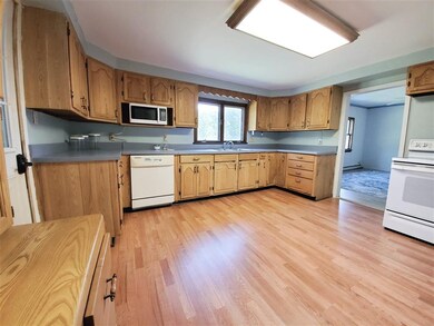 549 Us Route 5 N, Barnet, VT 05821 - photo 6