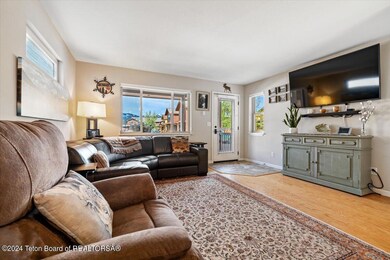Living Room to Entry