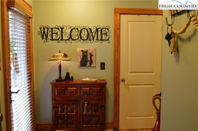518 Indian Paintbrush Dr unit RO-1 Echota on the R, Banner Elk, NC 28604 - photo 5