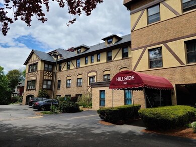 1029 Pleasant St unit 38, Worcester, MA 01602 - photo 3