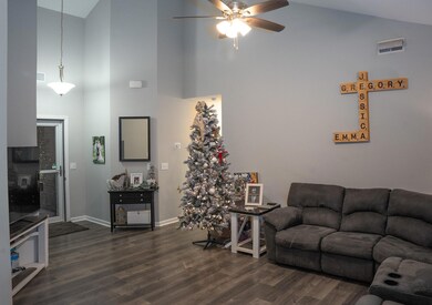 120 Hogan Dr, Frankfort, KY 40601 - photo 7