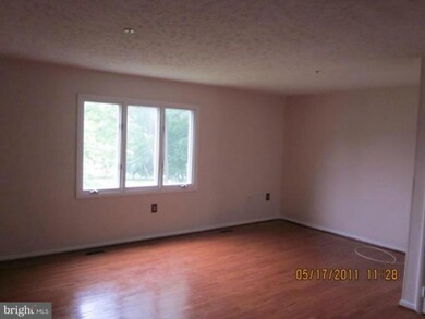 4951 Wealding Way, Oxon Hill, MD 20745 - photo 4