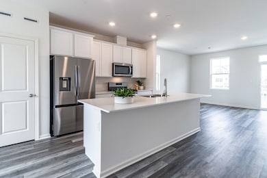 2111 Yellowstone Blvd, Mundelein, IL 60060 - photo 5