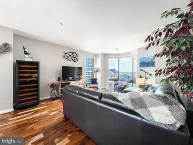 The Towers at Harbor Court unit 1509, Baltimore, MD 21202 - photo 3