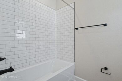 12 Moana Ct 2-3