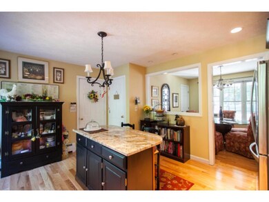 115 Rockingham Rd, Londonderry, NH 03053 - photo 3