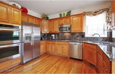 2723 Aspen Ct, Glenview, IL 60026 - photo 5