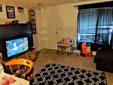 2 - Living Room